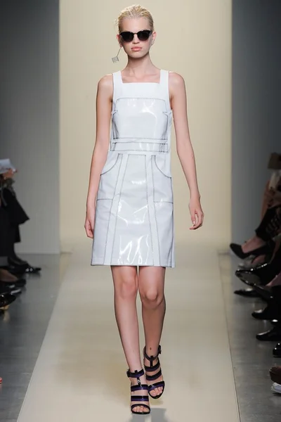 Look 7
